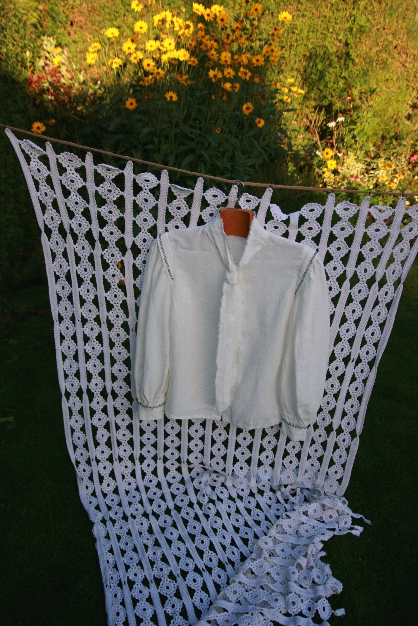 80's style women's blouse-FOLK white