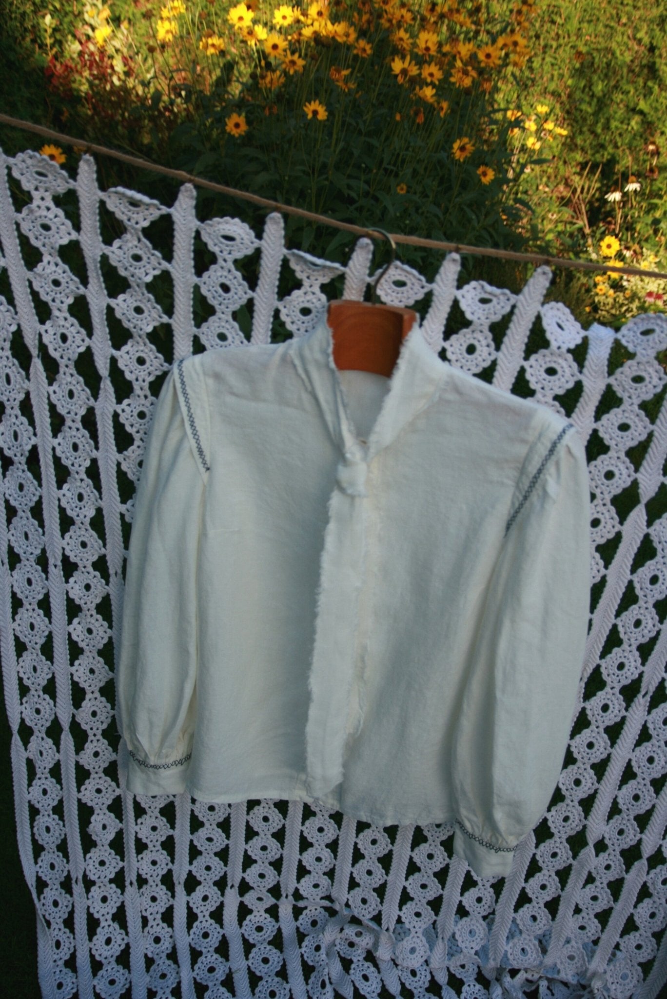 80's style women's blouse-FOLK white