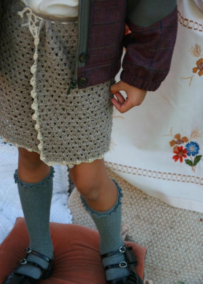 Crocheted mini skirt for girls - ALMA